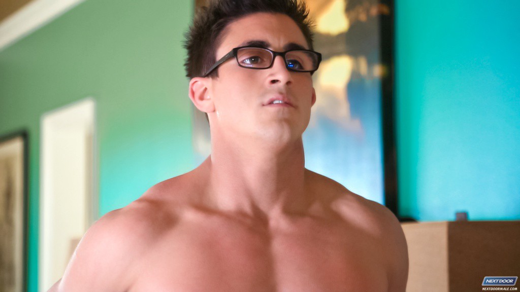 Glasses Jerk Off - geeky guy with glasses jacking off - GayDemon